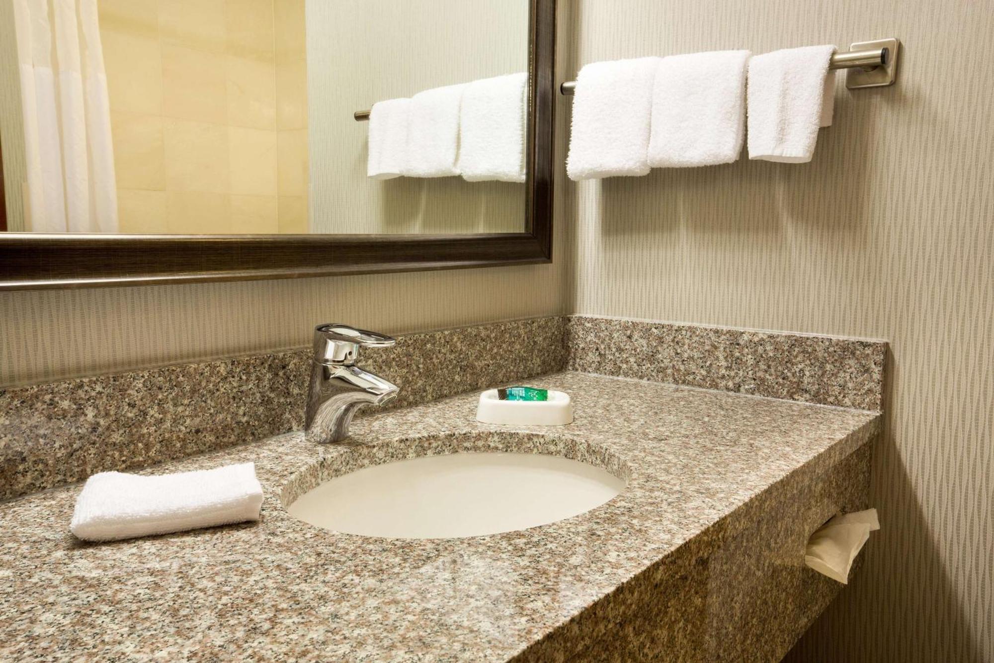 Drury Inn & Suites Columbus Grove City Exteriér fotografie